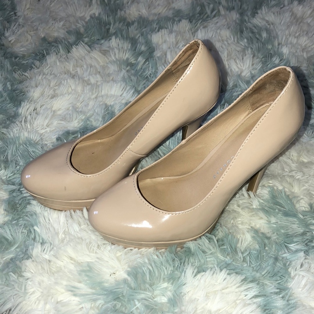 Lauren Conrad (Kohls) nude heels